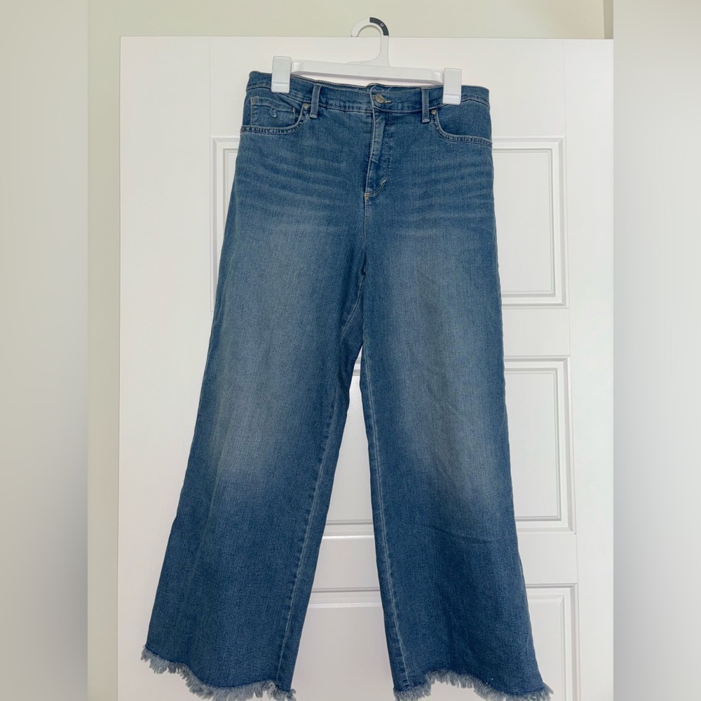 Kohls Gloria Vanderbilt Amanda Style Wide Legged Frayed Jeans